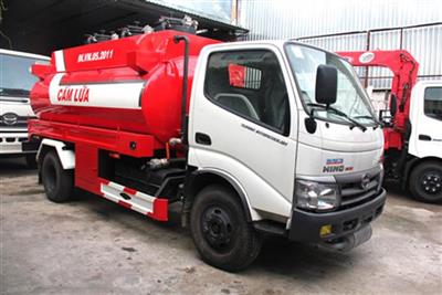 Xe bồn chở xăng dầu - xe xitec chở xăng dầu 6 khối hino 2024