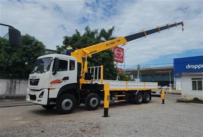 Xe tải 4 chân Dongfeng gắn cẩu 15 tấn soosan 2025