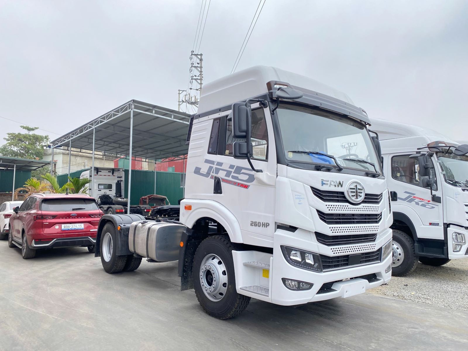 xe-tai-dongfeng-thung-mui-bat-9m5