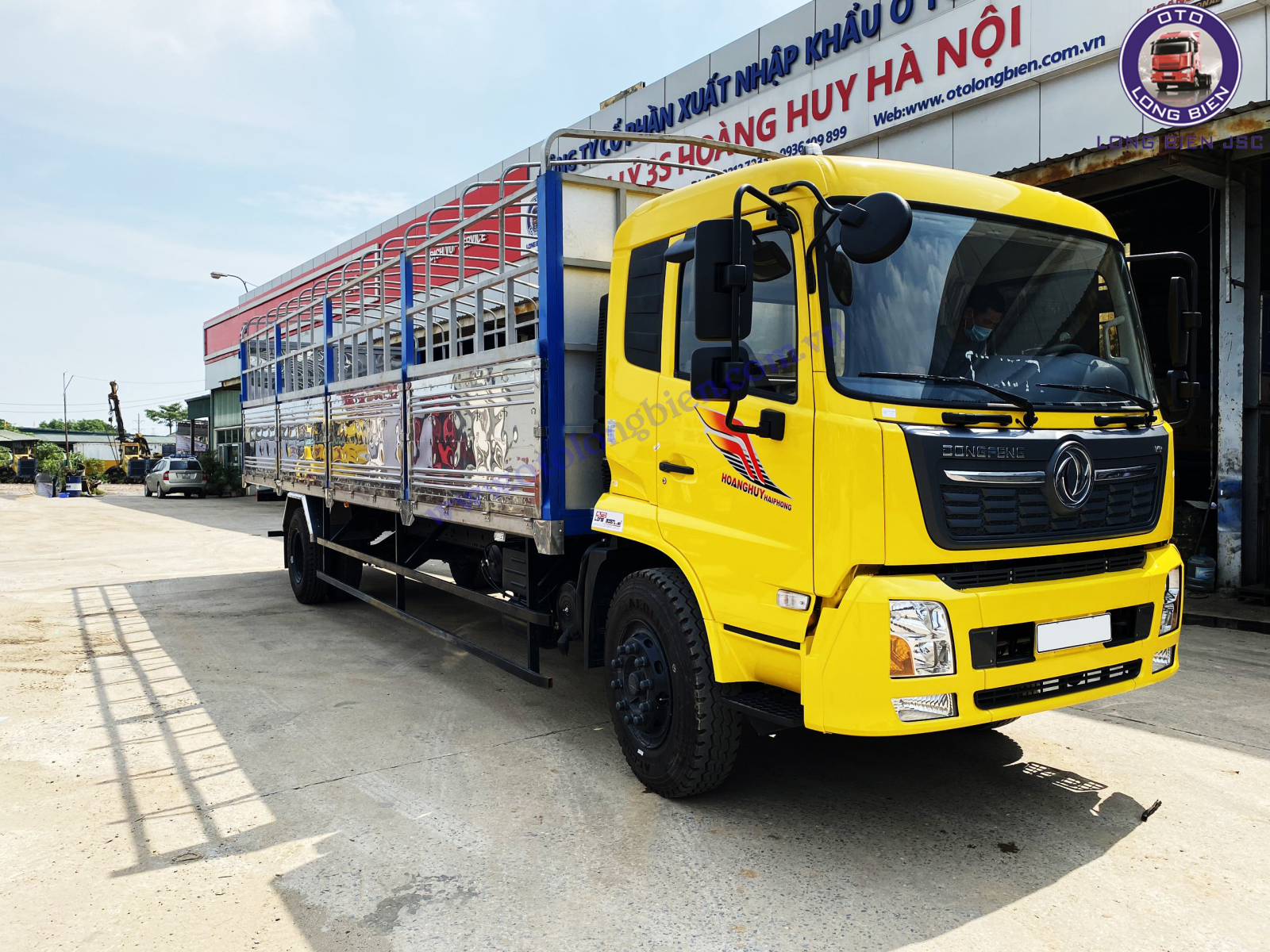 xe-tai-dongfeng-thung-mui-bat-9m5